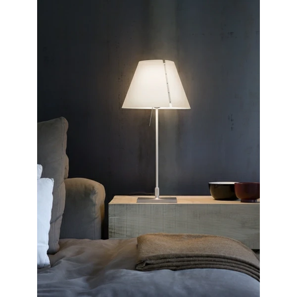 Luceplan hot sale table lamp